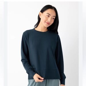 Cozy Earth Crewneck in Black Size XS